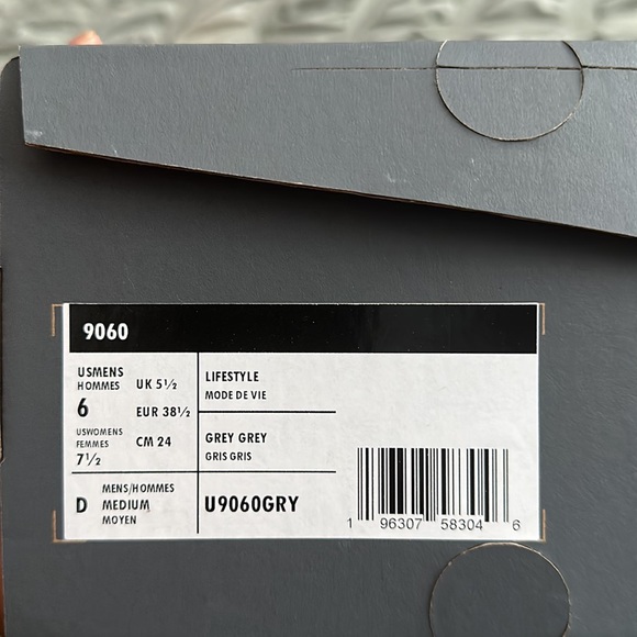 New balance 9060 lepton once on carpet - Picture 6 of 6